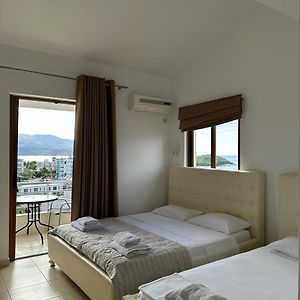 Dreibettzimmer